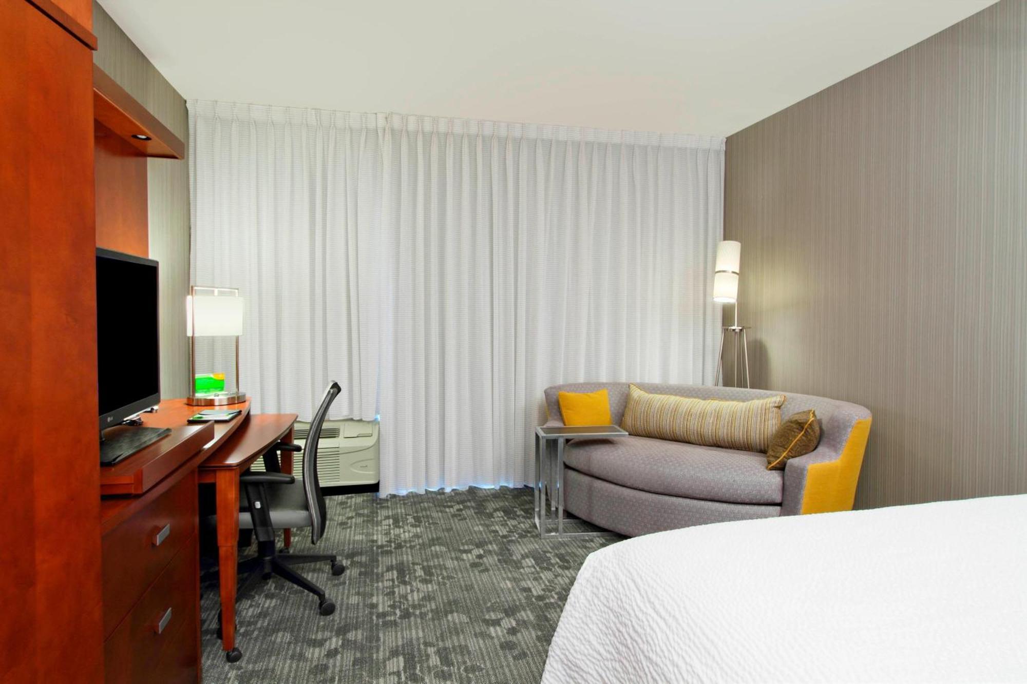 Hotel Courtyard By Marriott Victoria Exterior foto