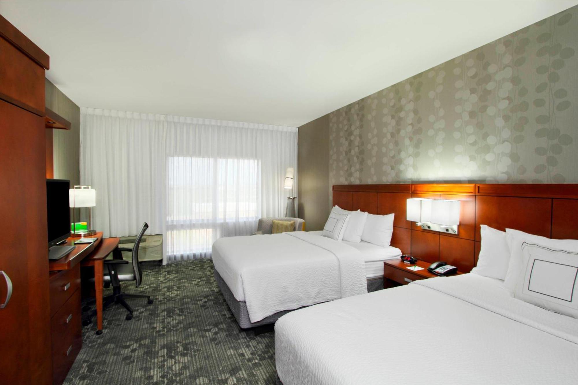 Hotel Courtyard By Marriott Victoria Exterior foto